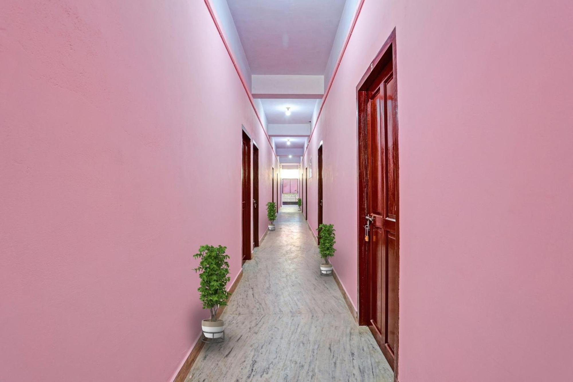 Super Hotel O Bevis Kazhakuttam 外观 照片